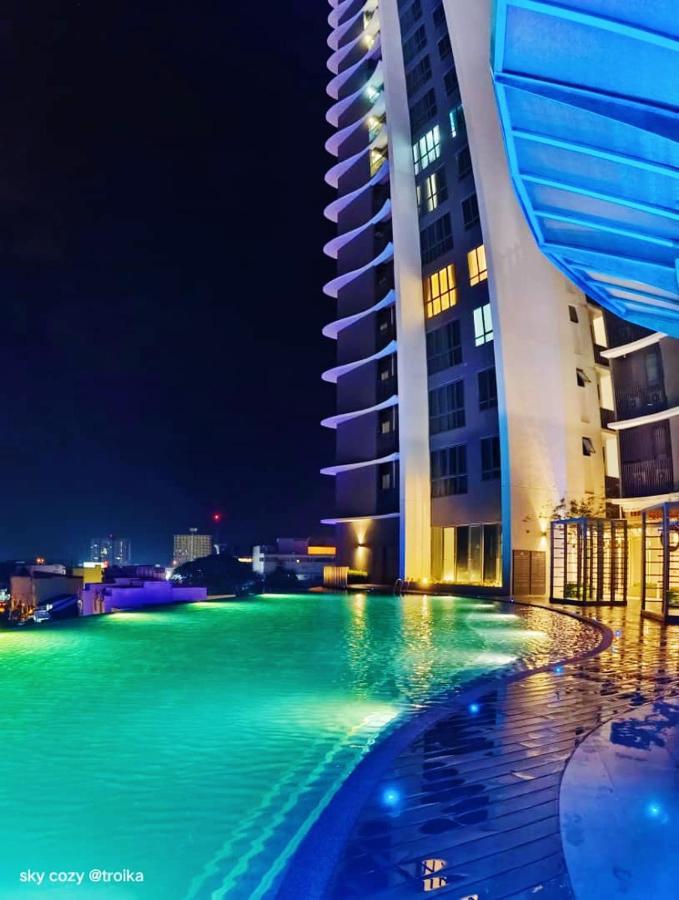 Sky Cozy Troika Residence, 1 Bedroom 4-6 Pax, 2 Bedrooms 6-8 Pax, Pool Vew, Sky & City View, Free Parking, Pool, Unlimited Wifi & Netflix Kota Bharu Dış mekan fotoğraf
