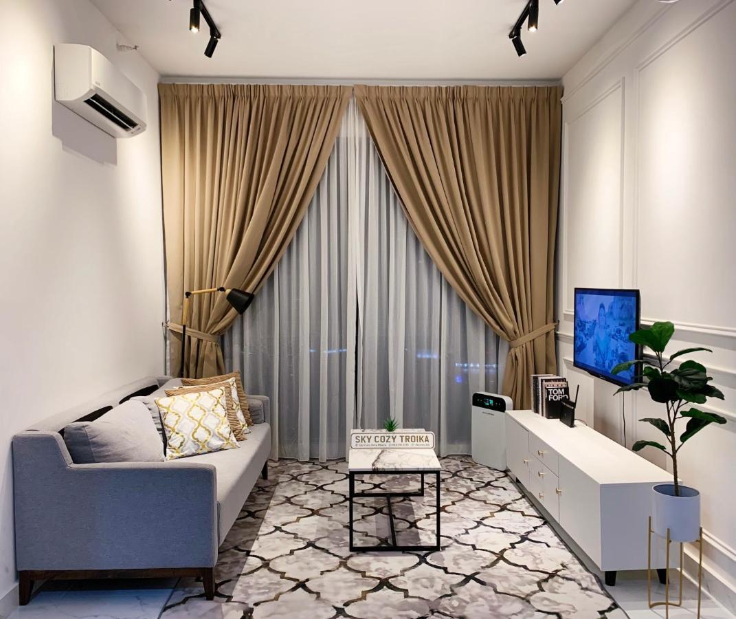 Sky Cozy Troika Residence, 1 Bedroom 4-6 Pax, 2 Bedrooms 6-8 Pax, Pool Vew, Sky & City View, Free Parking, Pool, Unlimited Wifi & Netflix Kota Bharu Dış mekan fotoğraf