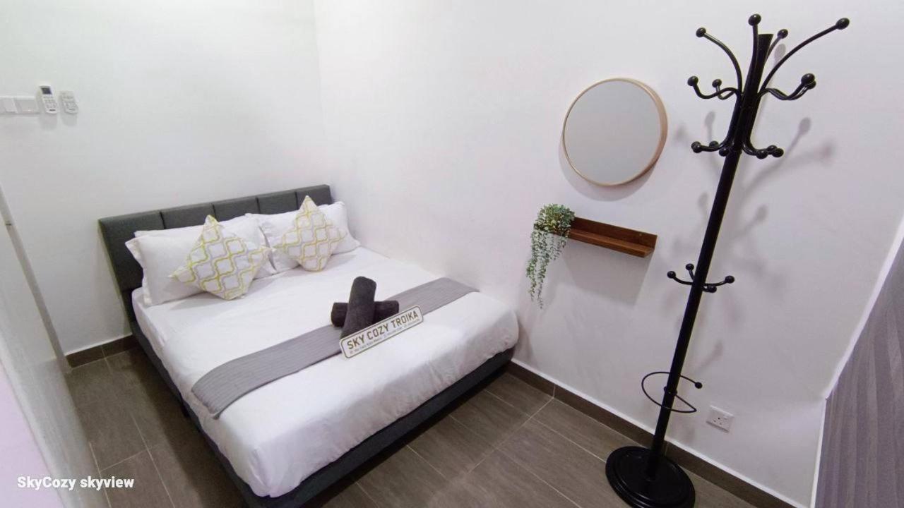 Sky Cozy Troika Residence, 1 Bedroom 4-6 Pax, 2 Bedrooms 6-8 Pax, Pool Vew, Sky & City View, Free Parking, Pool, Unlimited Wifi & Netflix Kota Bharu Dış mekan fotoğraf