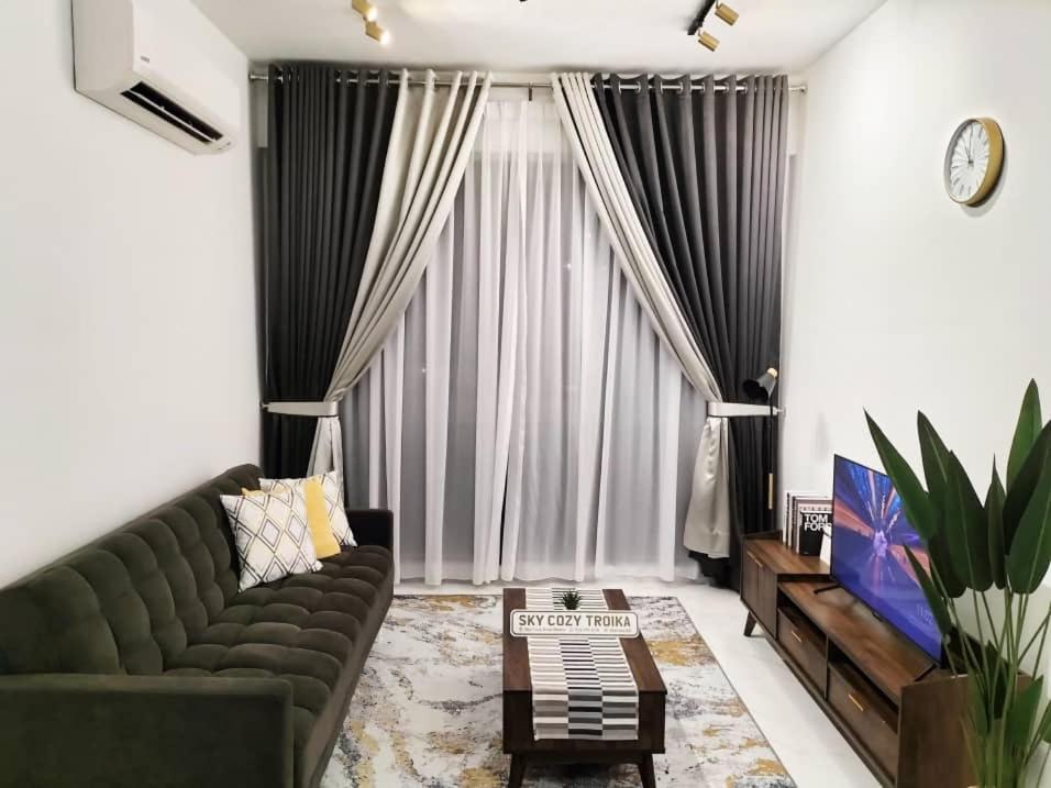 Sky Cozy Troika Residence, 1 Bedroom 4-6 Pax, 2 Bedrooms 6-8 Pax, Pool Vew, Sky & City View, Free Parking, Pool, Unlimited Wifi & Netflix Kota Bharu Dış mekan fotoğraf
