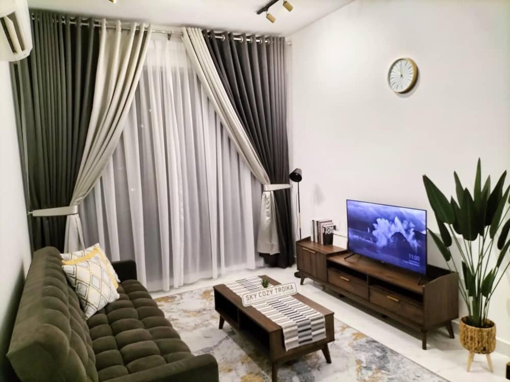 Sky Cozy Troika Residence, 1 Bedroom 4-6 Pax, 2 Bedrooms 6-8 Pax, Pool Vew, Sky & City View, Free Parking, Pool, Unlimited Wifi & Netflix Kota Bharu Dış mekan fotoğraf