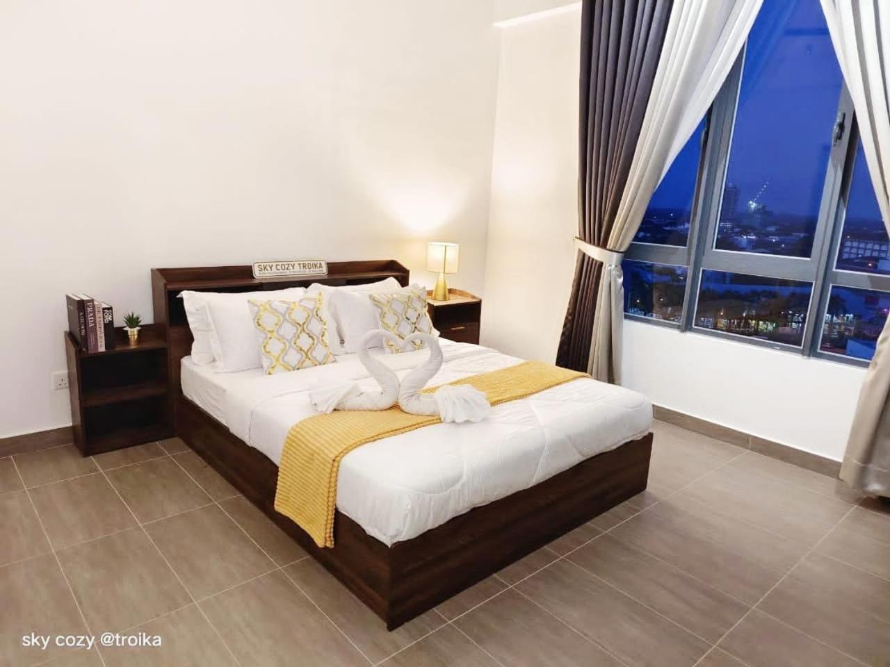 Sky Cozy Troika Residence, 1 Bedroom 4-6 Pax, 2 Bedrooms 6-8 Pax, Pool Vew, Sky & City View, Free Parking, Pool, Unlimited Wifi & Netflix Kota Bharu Dış mekan fotoğraf
