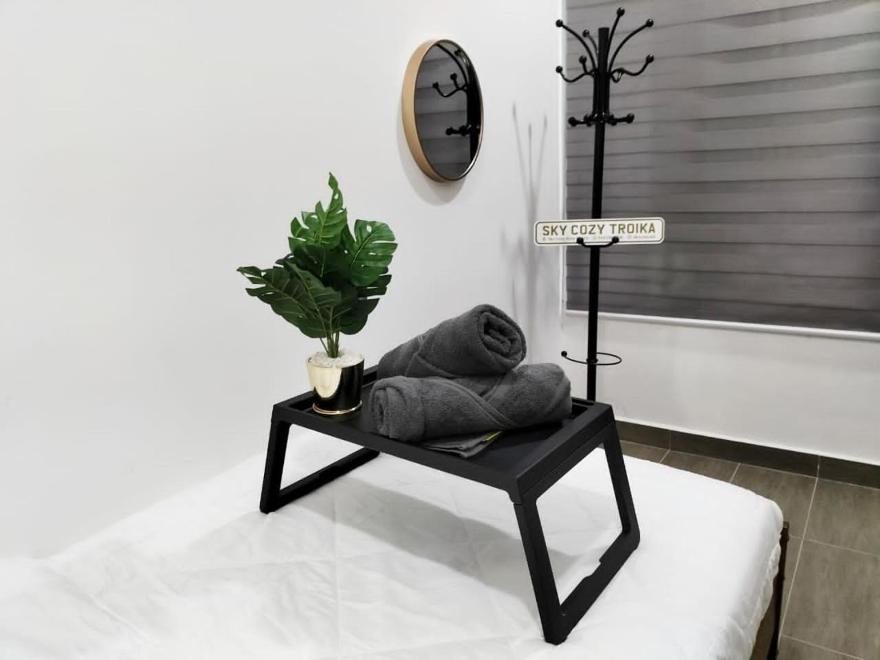 Sky Cozy Troika Residence, 1 Bedroom 4-6 Pax, 2 Bedrooms 6-8 Pax, Pool Vew, Sky & City View, Free Parking, Pool, Unlimited Wifi & Netflix Kota Bharu Dış mekan fotoğraf
