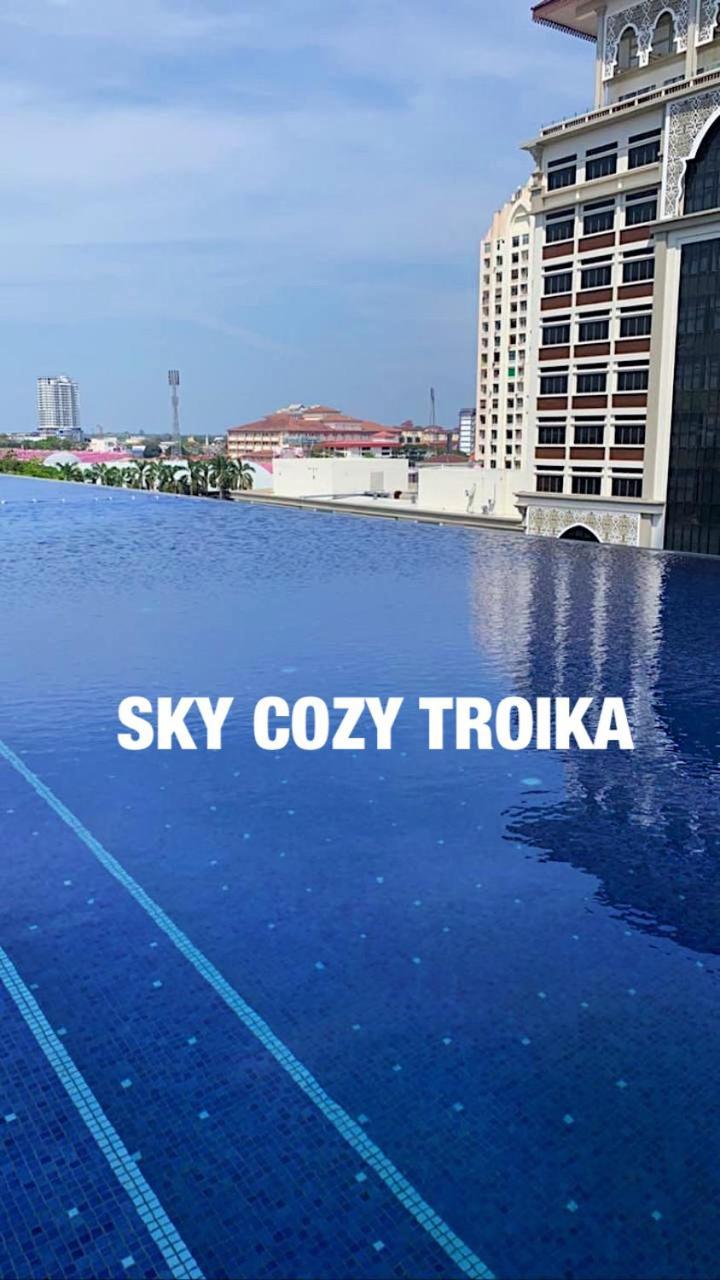 Sky Cozy Troika Residence, 1 Bedroom 4-6 Pax, 2 Bedrooms 6-8 Pax, Pool Vew, Sky & City View, Free Parking, Pool, Unlimited Wifi & Netflix Kota Bharu Dış mekan fotoğraf