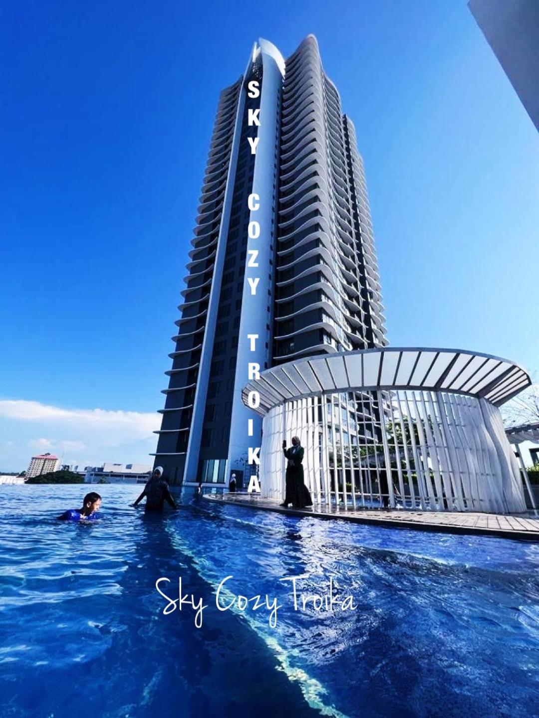 Sky Cozy Troika Residence, 1 Bedroom 4-6 Pax, 2 Bedrooms 6-8 Pax, Pool Vew, Sky & City View, Free Parking, Pool, Unlimited Wifi & Netflix Kota Bharu Dış mekan fotoğraf
